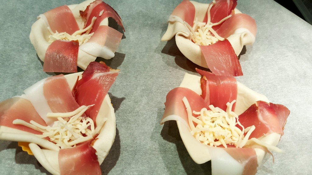 Ei mit Bacon im Blätterteigkleid - Cooking Chef Freunde