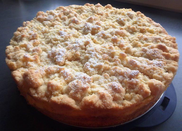 Pudding-Streuselkuchen aus Hefeteig - Cooking Chef Freunde